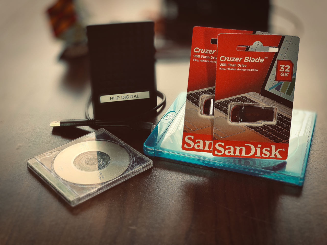 Portable USB Hard Drive, mini dvd, Bluray, USB Flash Drive
